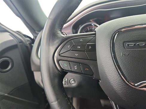 Used 2019 Dodge Challenger SXT image 26