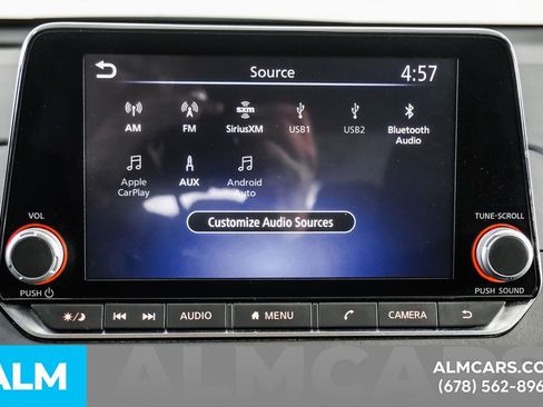 Used 2025 Nissan Altima 2.5 SV FWD image 35