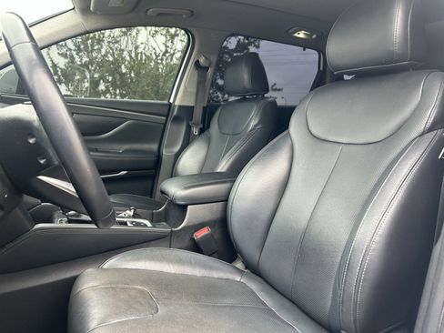 Used 2019 Hyundai Santa Fe Limited image 11