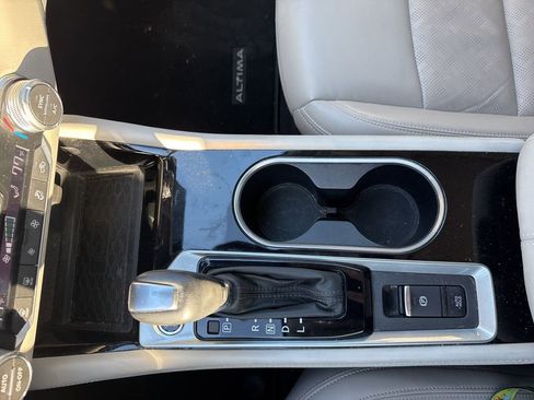 Used 2023 Nissan Altima 2.5 SL image 38