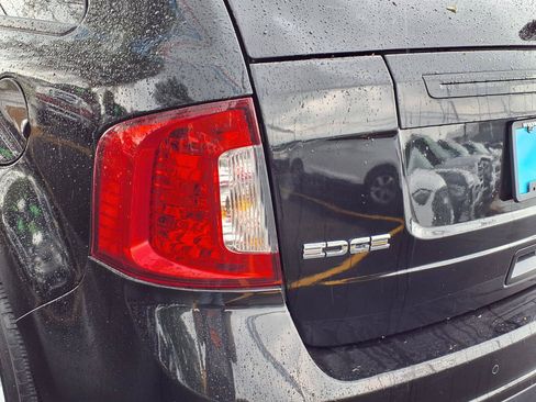 Used 2014 Ford Edge SE w/ Equipment Group 101A AWD/4WD image 18