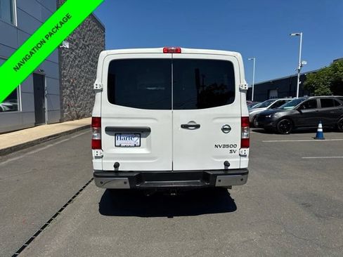 Used 2018 Nissan NV 3500 SV w/ Navigation Package RWD image 4