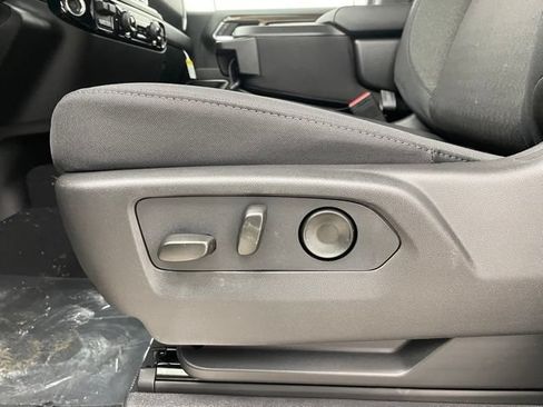 New 2026 Chevrolet Silverado 1500 RST AWD/4WD image 9