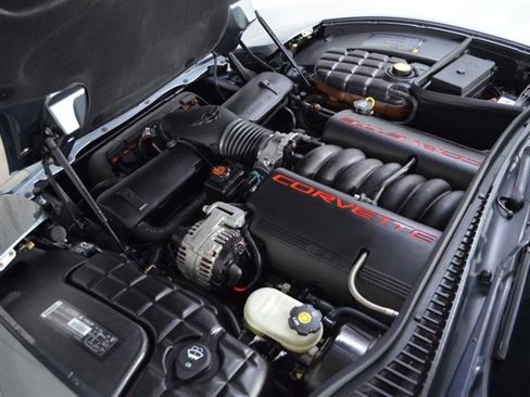 Used 2003 Chevrolet Corvette Convertible w/ Preferred Equipment Group1 image 25