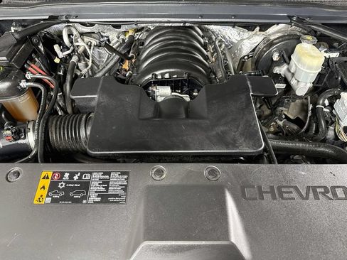 Used 2018 Chevrolet Tahoe Premier AWD/4WD image 39