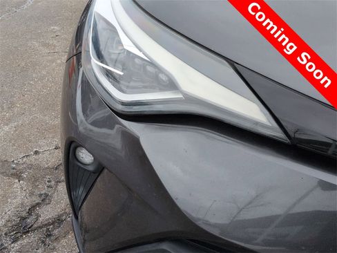 Used 2021 Toyota C-HR Limited image 10