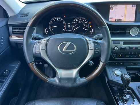 Used 2015 Lexus ES 350 w/ Luxury Package image 14