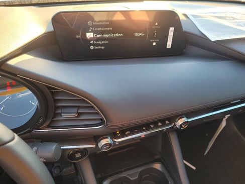 New 2026 MAZDA MAZDA3 2.5 S Hatchback w/ Premium Pkg image 23