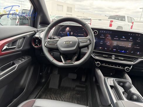 New 2026 Chevrolet Equinox EV RS AWD/4WD image 25
