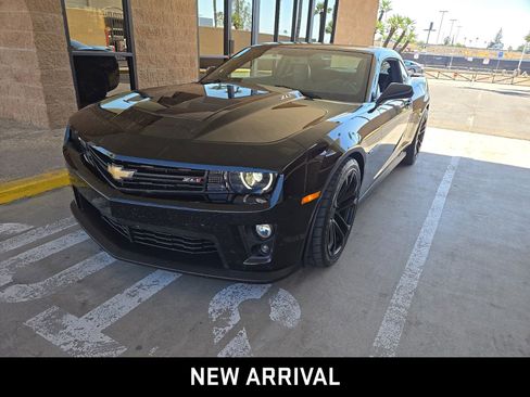 Used 2013 Chevrolet Camaro ZL1 RWD image 2