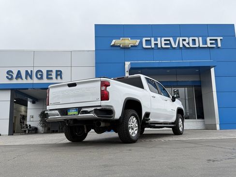 Used 2023 Chevrolet Silverado 2500 LT w/ Convenience Package image 6