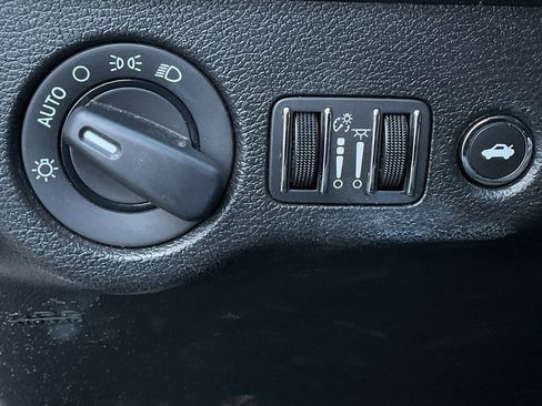 Used 2022 Dodge Charger SXT image 24