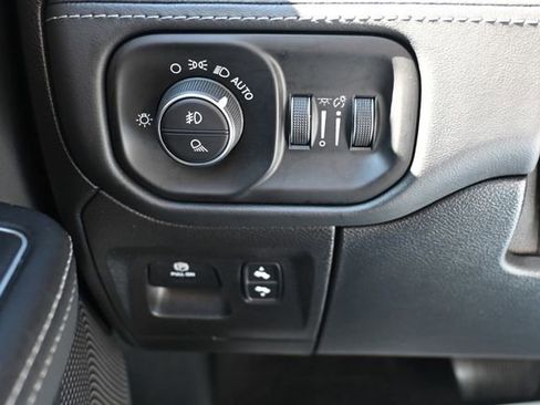 Used 2021 RAM 1500 Limited w/ Night Edition image 39