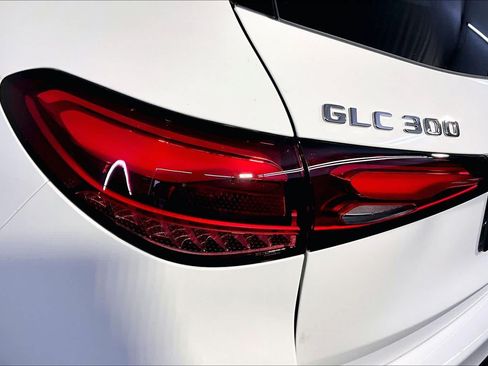 New 2026 Mercedes-Benz GLC 300 4MATIC image 5