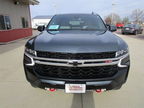 Used 2021 Chevrolet Suburban Z71 w/ Z71 Off-Road Package AWD/4WD image 5