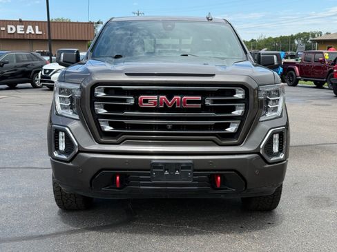Used 2020 GMC Sierra 1500 AT4 w/ Technology Package AWD/4WD image 3