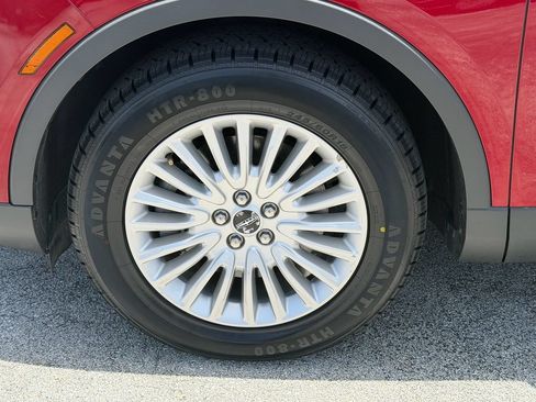 Used 2019 Lincoln Nautilus FWD image 18
