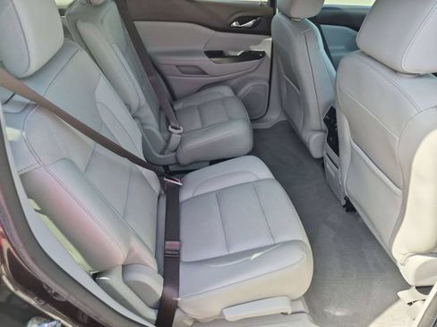Used 2017 GMC Acadia SLT FWD image 30