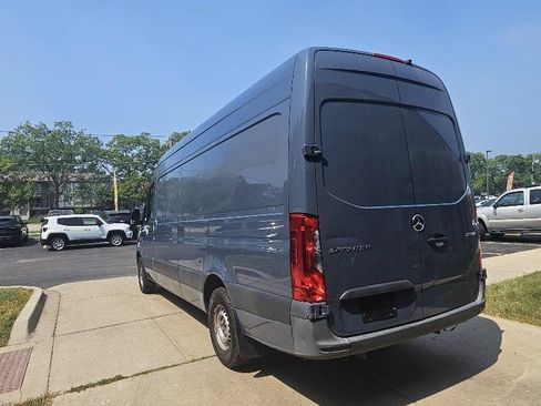 Used 2019 Mercedes-Benz Sprinter 170 image 5
