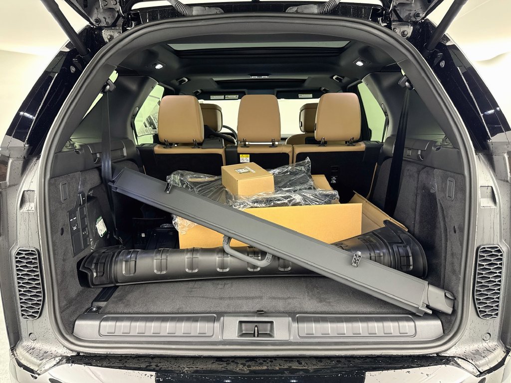 New 2026 Land Rover Discovery Dynamic SE AWD/4WD image 28
