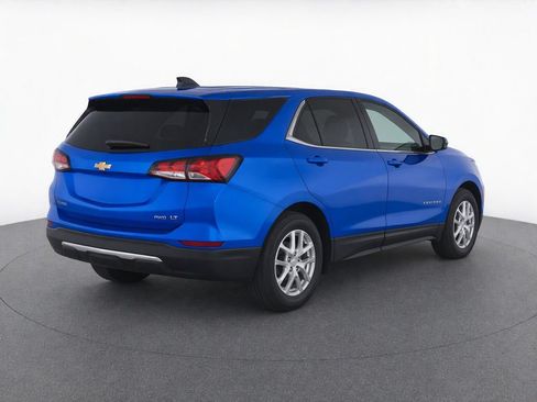 Used 2024 Chevrolet Equinox LT AWD/4WD image 4
