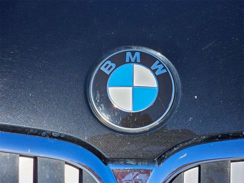 Used 2022 BMW 740i 740i w/ M Sport Package image 10