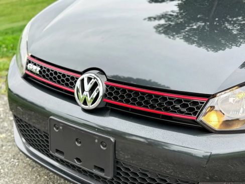 Used 2010 Volkswagen GTI 2-Door FWD image 31