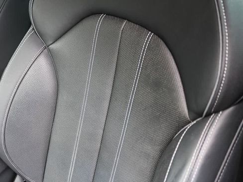 Used 2023 Audi Q3 2.0T Premium w/ Convenience Package image 16