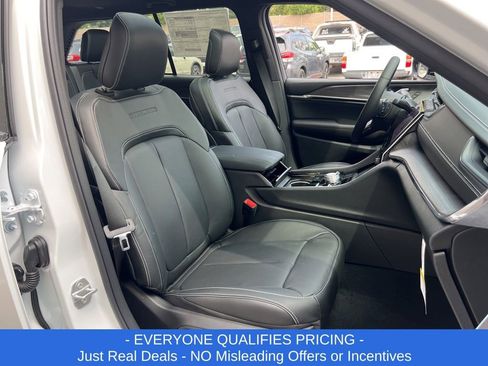 New 2025 Jeep Grand Cherokee Overland w/ Trailer Tow Package image 24