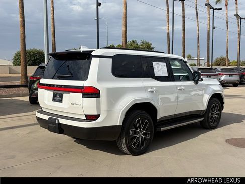 Used 2026 Lexus GX 550 AWD/4WD image 8