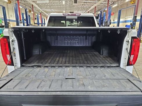 Used 2019 GMC Sierra 1500 SLT image 25