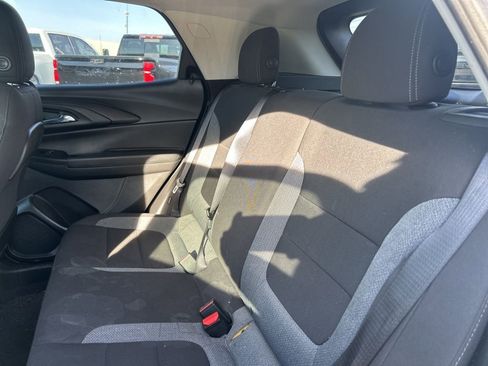 Used 2022 Chevrolet TrailBlazer LT w/ LPO, Blackout Package image 29