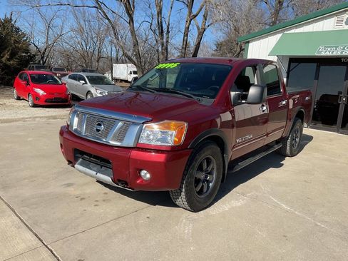 Used 2015 Nissan Titan PRO-4X w/ Pro-4x Luxury Package image 5