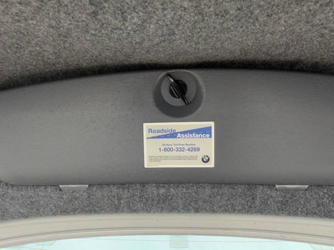 Used 2001 BMW 330i Sedan image 36