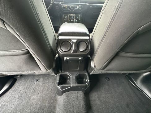 Used 2020 Jeep Wrangler Willys image 19