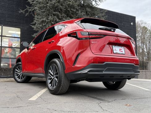 Used 2025 Lexus NX 250 FWD w/ Premium Package image 18