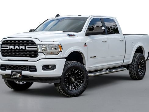Used 2022 RAM 2500 Big Horn w/ Level 1 Equipment Group AWD/4WD image 5