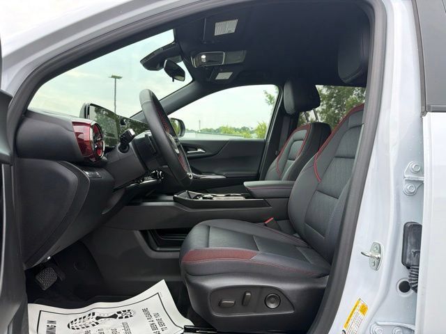 Used 2026 Chevrolet Equinox RS AWD/4WD image 20