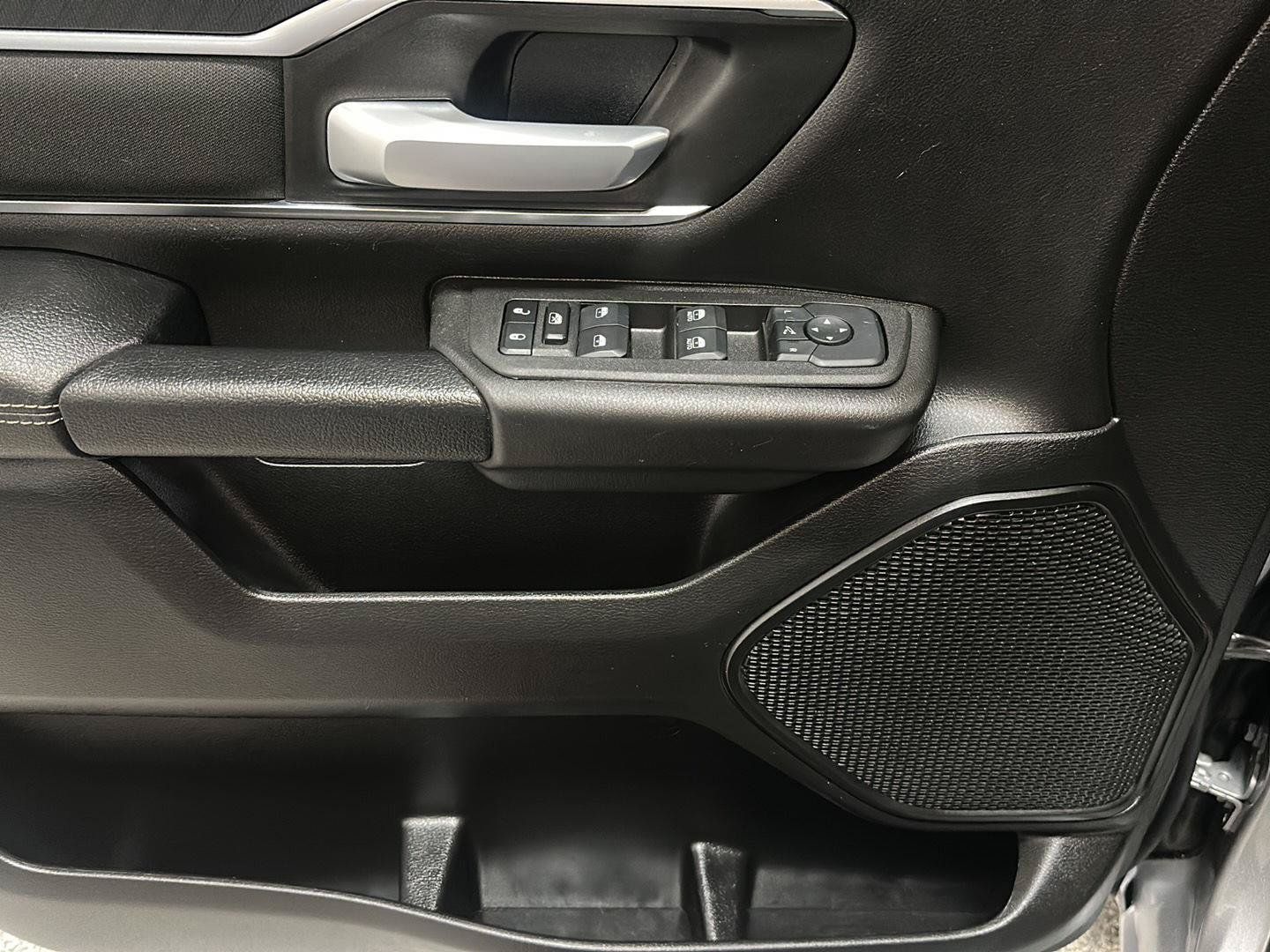 Used 2025 RAM 1500 Big Horn AWD/4WD image 18