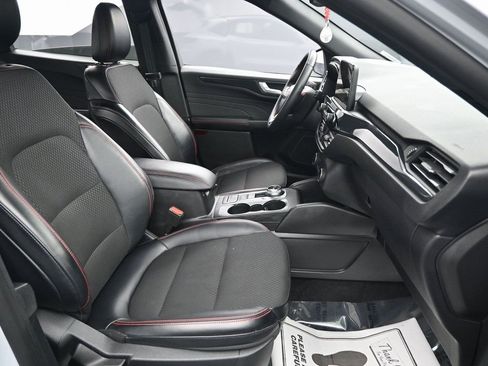 Used 2025 Ford Escape ST-Line image 36