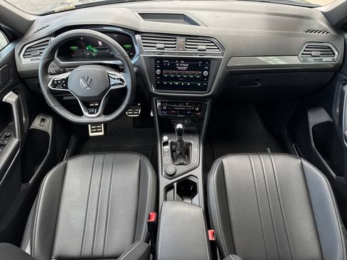 Used 2024 Volkswagen Tiguan SE R-Line AWD/4WD image 13