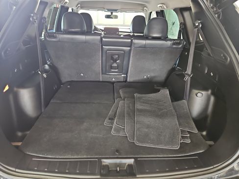 Used 2023 Mitsubishi Outlander SE AWD/4WD image 12
