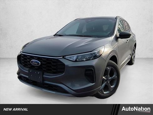 Used 2024 Ford Escape ST-Line image 1