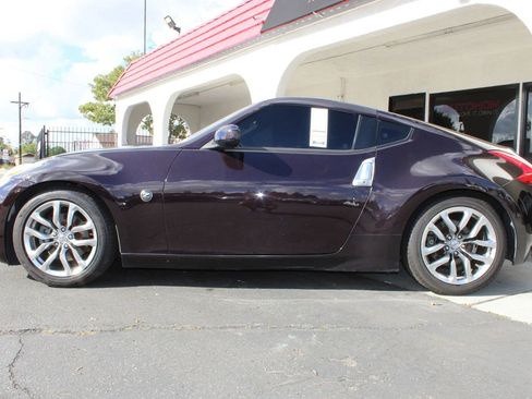 Used 2014 Nissan 370Z Coupe image 9