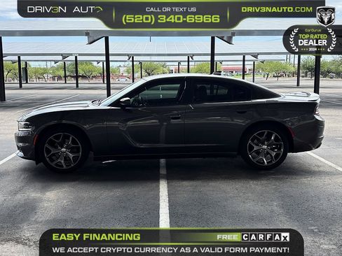 Used 2015 Dodge Charger SXT RWD image 4
