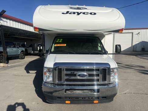 Used 2022 Ford E-450 and Econoline 450 Super Duty w/ Motorhome Prep Package image 30