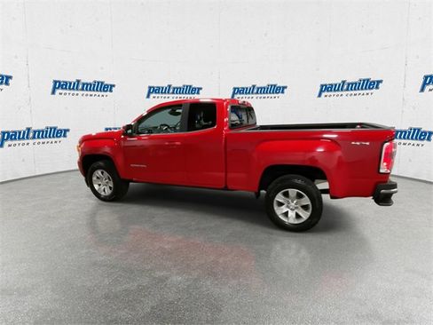 Used 2017 GMC Canyon SLE w/ SLE Convenience Package image 7