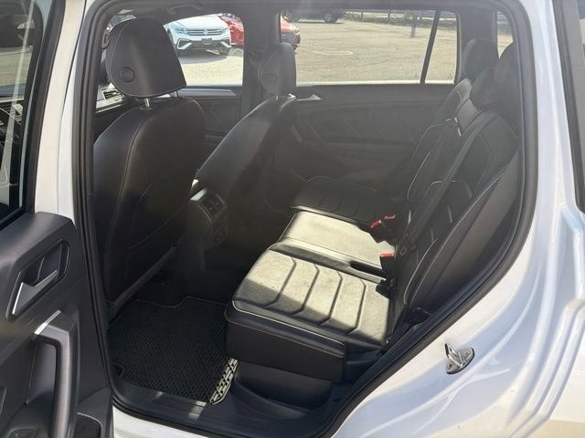Certified 2023 Volkswagen Tiguan SEL R-Line AWD/4WD image 18