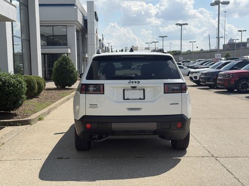 New 2026 Jeep Cherokee Laredo AWD/4WD image 6