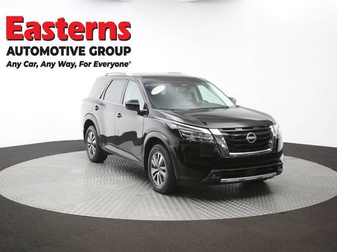 Used 2022 Nissan Pathfinder SL AWD/4WD image 49